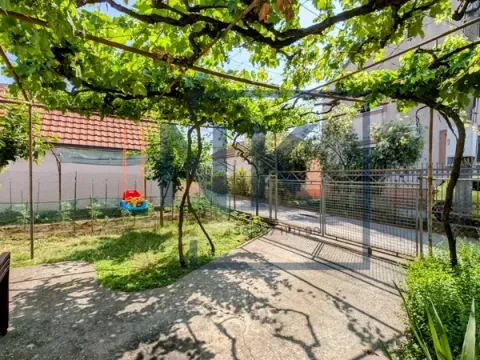 Prodaja, kuća, 120m², Gornja Gorica, Podgorica - image 3