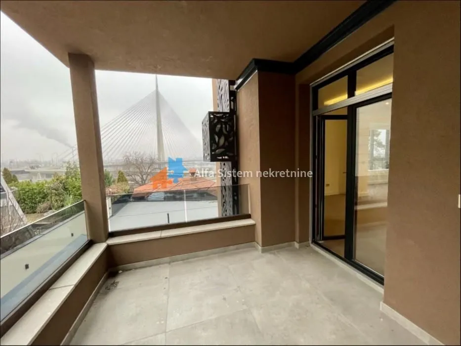 Rent, office space, 500m², Senjak, Beograd
