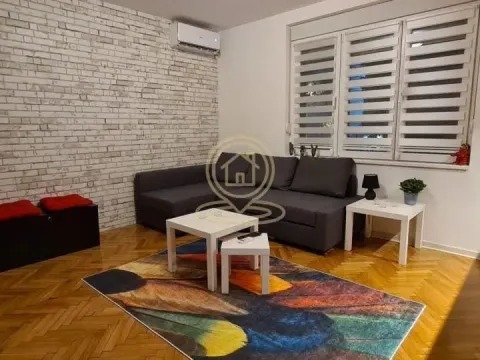 Rent, one bedroom apartment, 37m², Stari Grad, Beograd - image 2