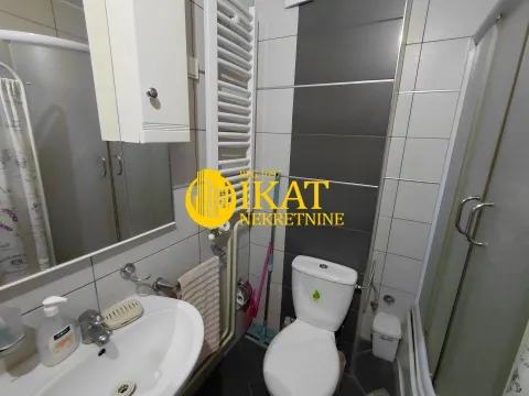 Prodaja, jednosoban stan, 30m², Južni Bulevar, Vračar Sve Podlokacije - image 7