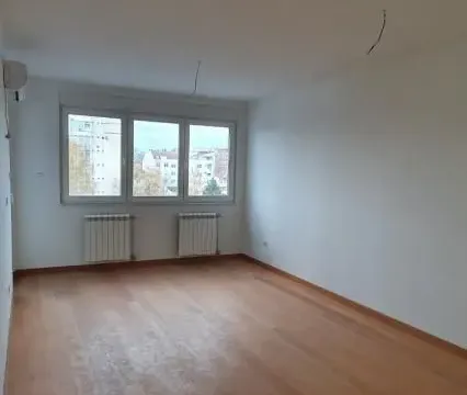 Sale, office space, 60m², Bulevar Evrope, Novi Sad Sve Podlokacije - image 2