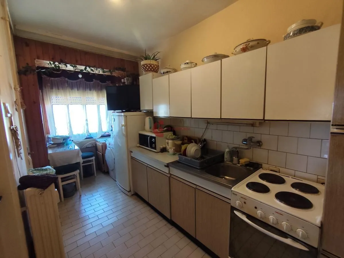 Prodaja, trosoban stan, 75m², Kertvaroš, Subotica