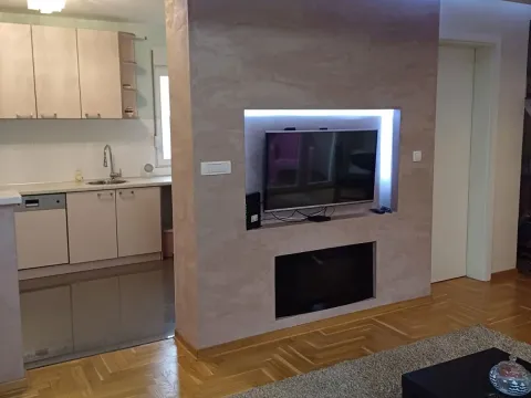 Sale, three bedroom apartment, 84m², Zemun Gornji Grad, Zemun Sve Podlokacije - image 3