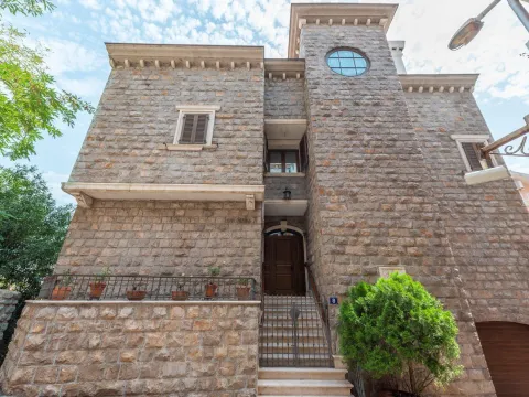 Sale, house, 1264m², Gospoština, Budva - image 51