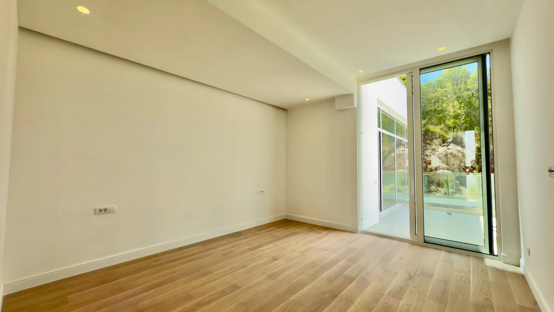 Prodaja, kuća, 350m², Krašići, Tivat