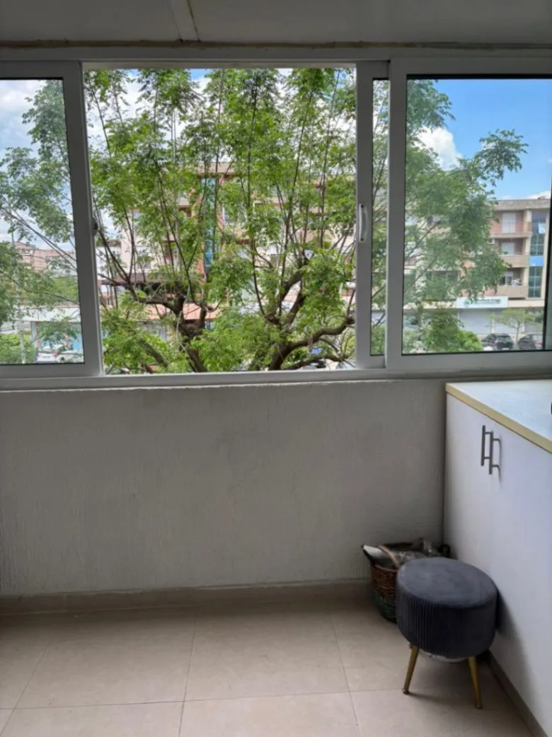 Izdavanje, jednosoban stan, 47m², Krivi Most, Podgorica