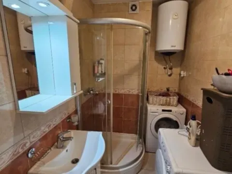 Izdavanje, dvosoban stan, 65m², Ljubović, Podgorica - image 2