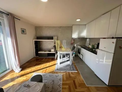 Rent, studio apartment, 29m², Telep, Novi Sad Sve Podlokacije - image 3