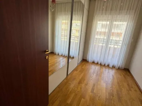 Izdavanje, dvosoban stan, 74m², City Kvart, Podgorica - image 6