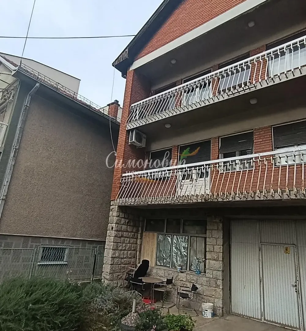 Prodaja, trosoban stan, 113m², Kluz, Zvezdara Sve Podlokacije