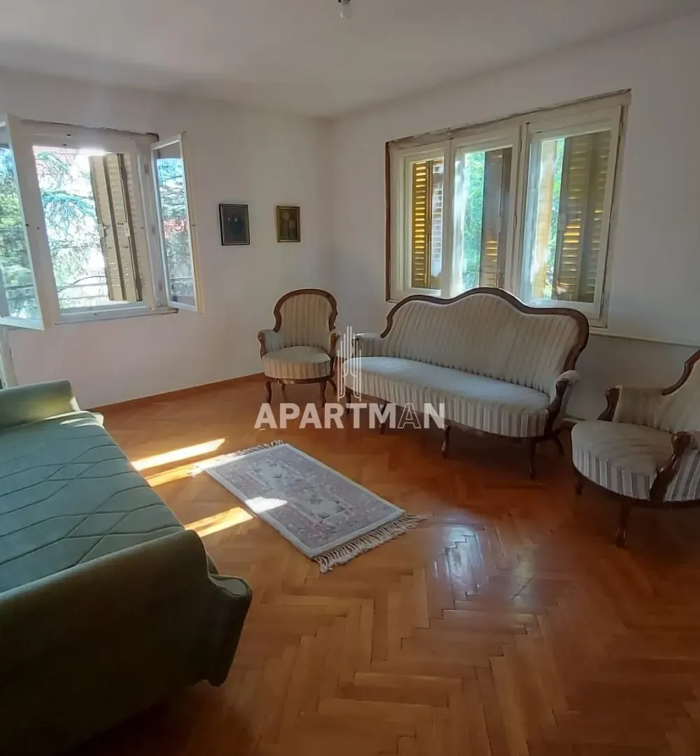 Prodaja, kuća, 320m², Sremčica, Beograd