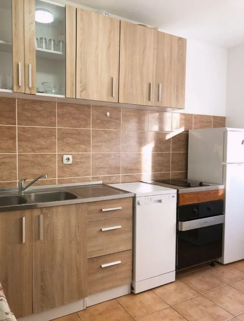 Rent, three bedroom apartment, 100m², Lazi, Budva