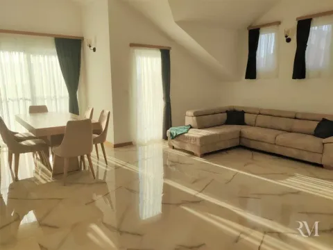 Rent, three bedroom apartment, 99m², Centar, Tivat - image 2