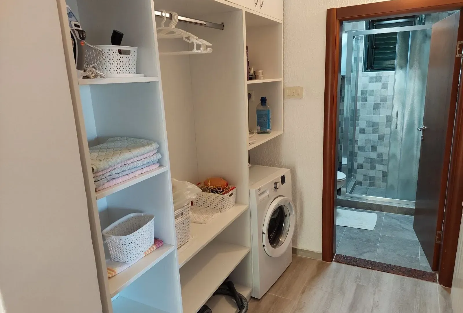 Prodaja, kuća, 287m², Podkošljun, Budva