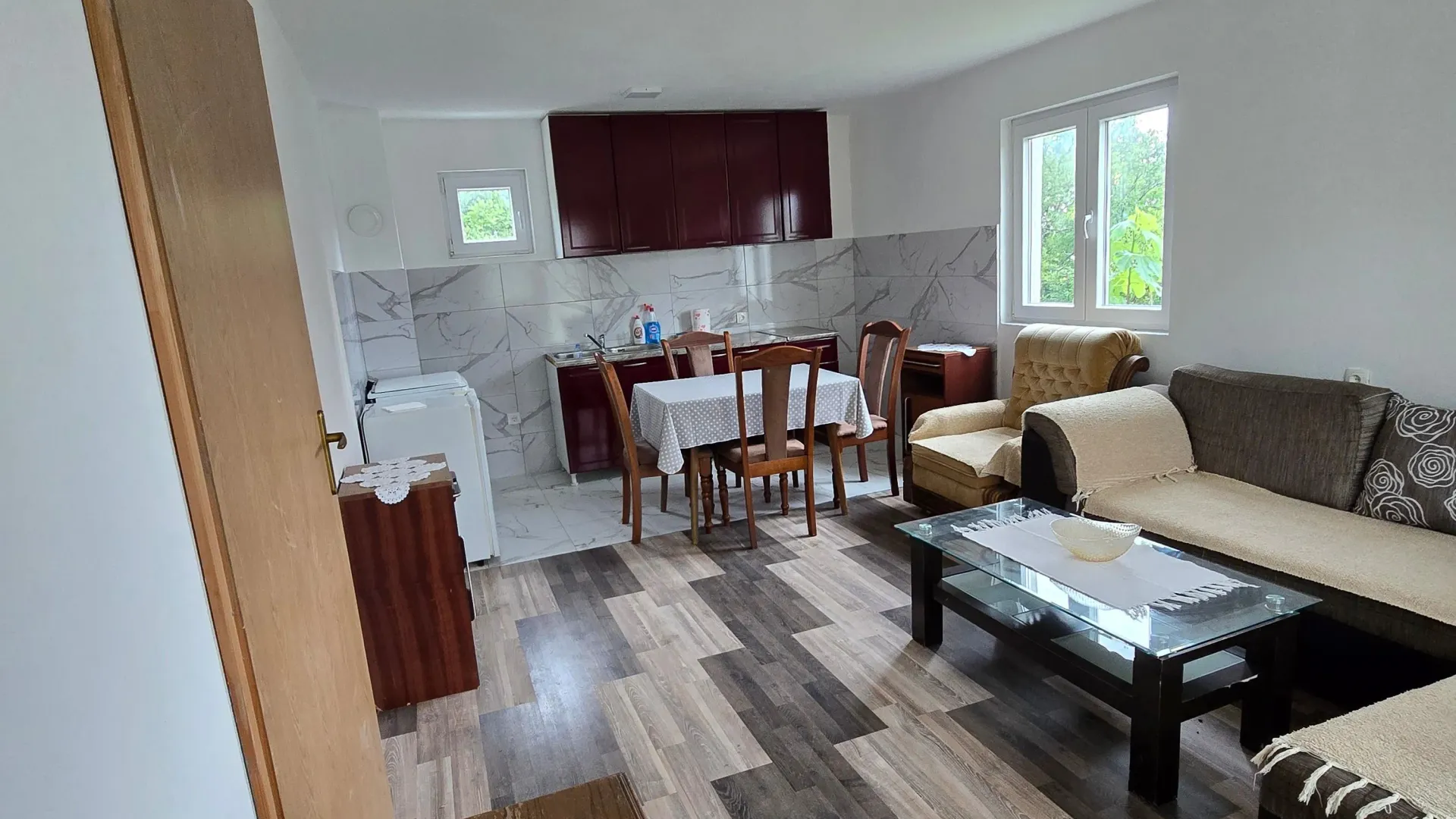 Rent, house, 60m², Kakaricka Gora, Podgorica