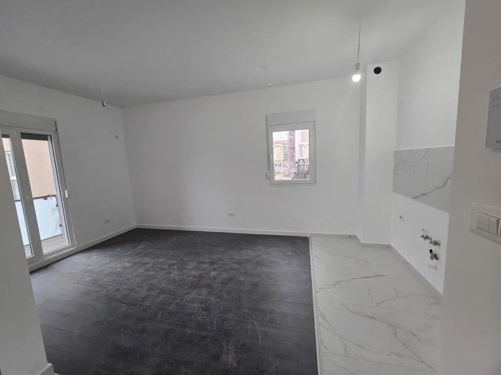 Izdavanje, garsonjera, 27m², Zabjelo, Podgorica