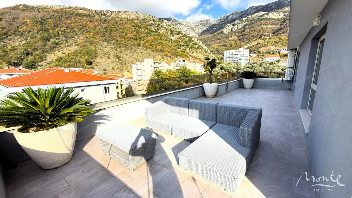 Sale, three bedroom apartment, 104m², Bečići, Budva