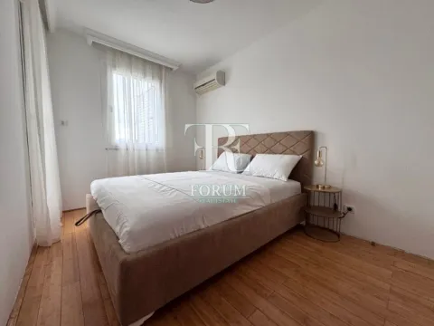 Izdavanje, trosoban stan, 85m², Krivi Most, Podgorica - image 7