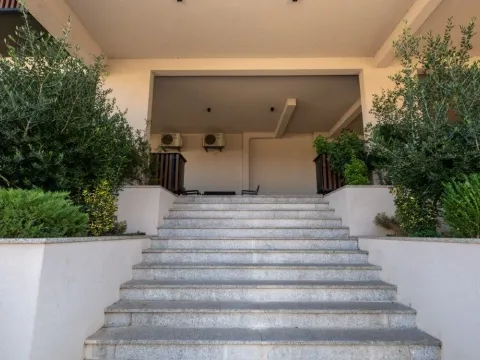 Prodaja, trosoban stan, 95m², Gornja Gorica, Podgorica - image 20