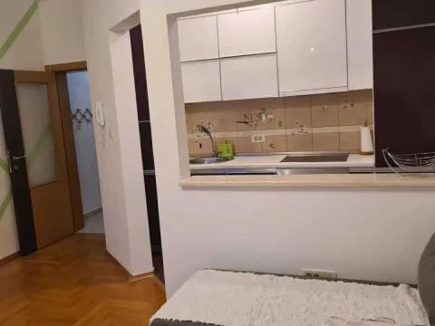 Prodaja, jednosoban stan, 45m², Stari Aerodrom, Podgorica - image 2