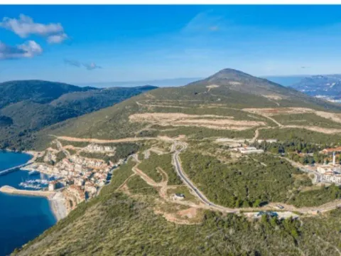 Sale, studio apartment, 32m², Tivat, Crna Gora - image 12