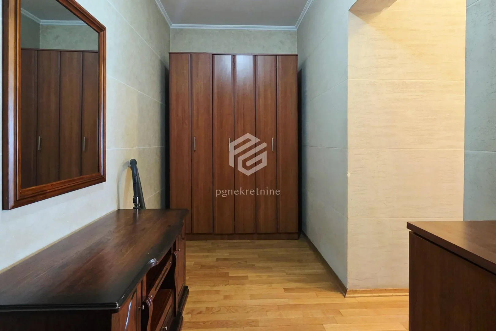 Rent, one bedroom apartment, 53m², Centar, Podgorica