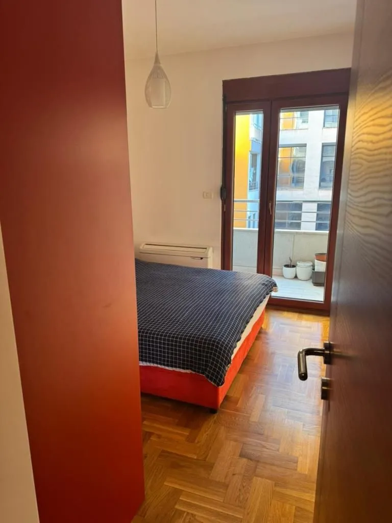 Prodaja, jednosoban stan, 40m², Pobrežje, Podgorica