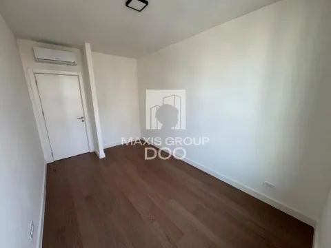 Izdavanje, četvorosoban stan, 116m², Savski Venac, Beograd - image 13