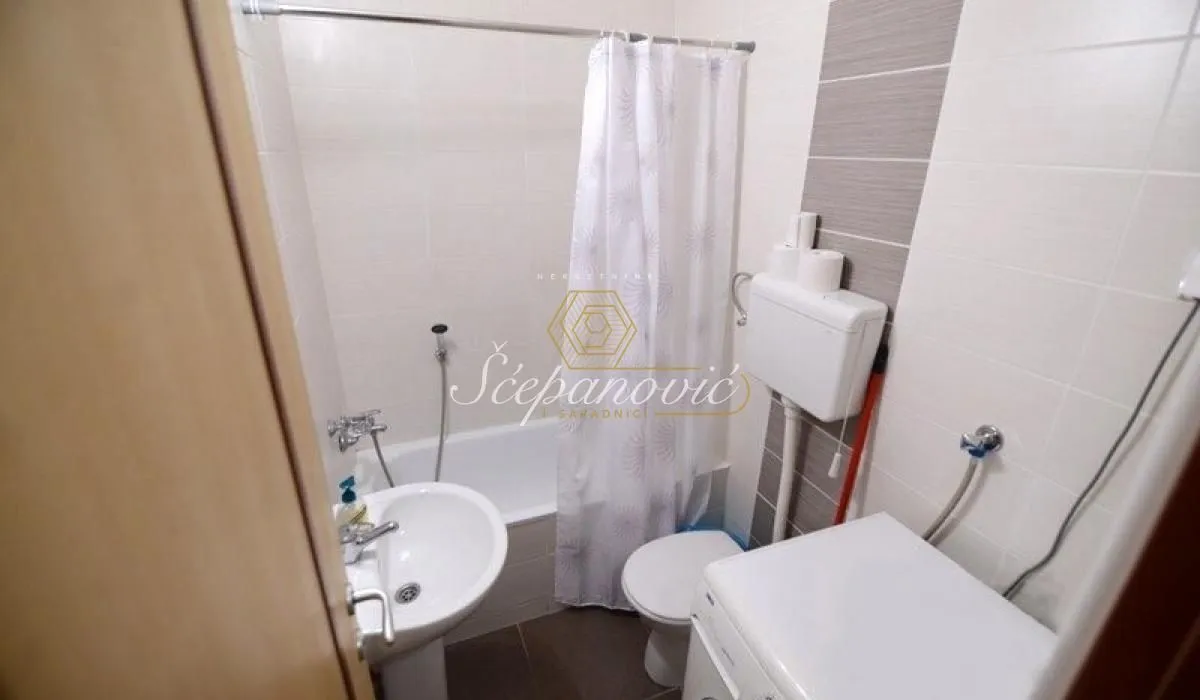 Prodaja, stan, 25m², Sajam, Novi Sad Sve Podlokacije