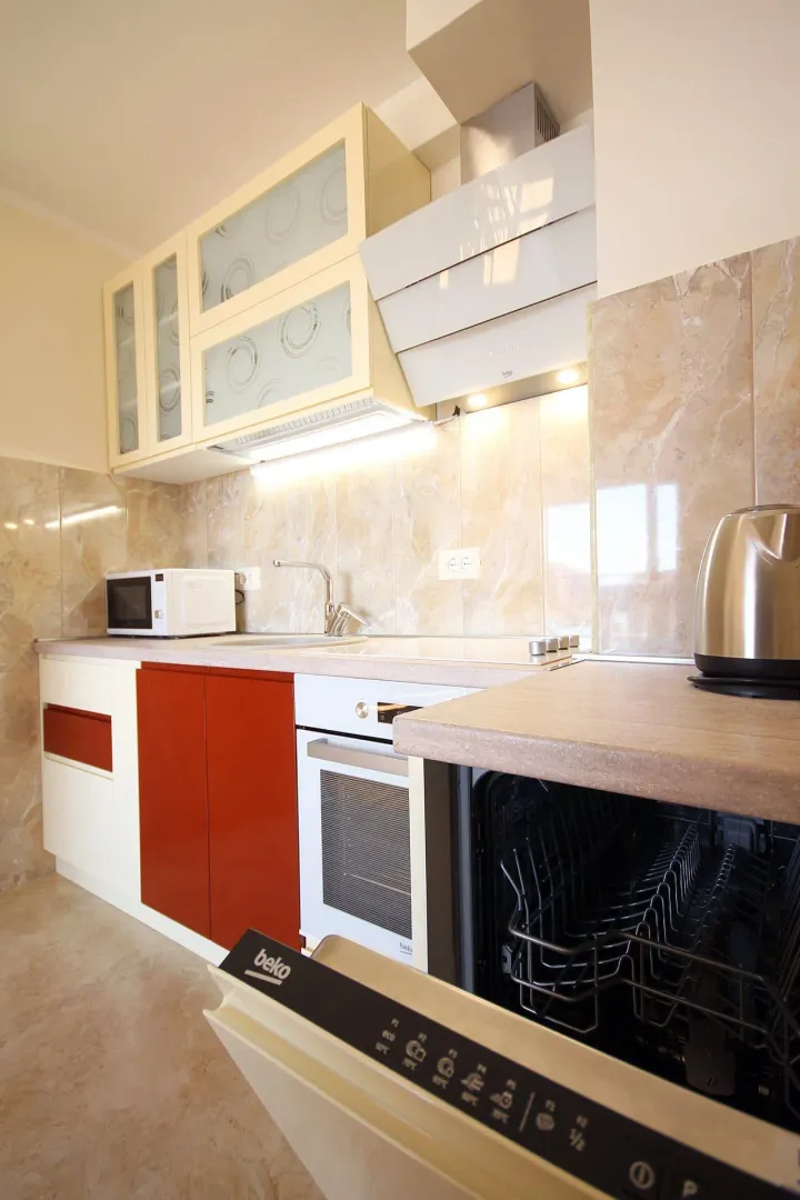 Prodaja, dvosoban stan, 51m², Bečići, Budva