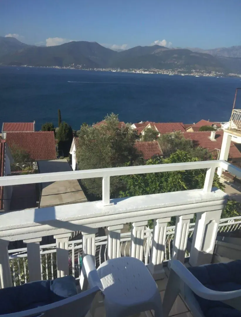 Prodaja, kuća, 168m², Krašići, Tivat