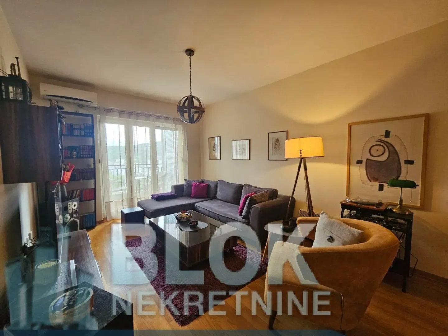 Izdavanje, jednosoban stan, 55m², Blok 6, Podgorica