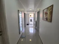 Prodaja, kuća, 200m², Ledine, Beograd - image 7