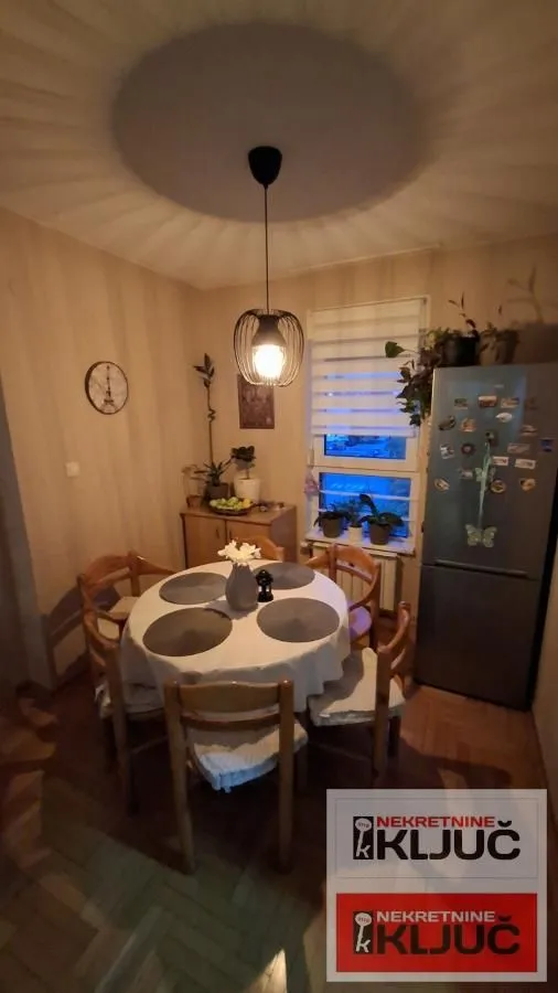 Prodaja, trosoban stan, 98m², Novo naselje, Novi Sad