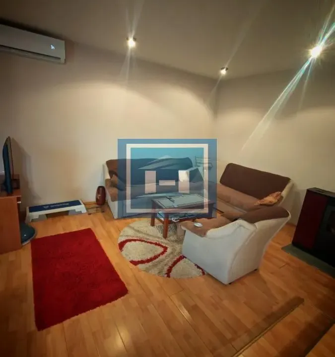 Prodaja, kuća, 204m², Gloždak, Paraćin