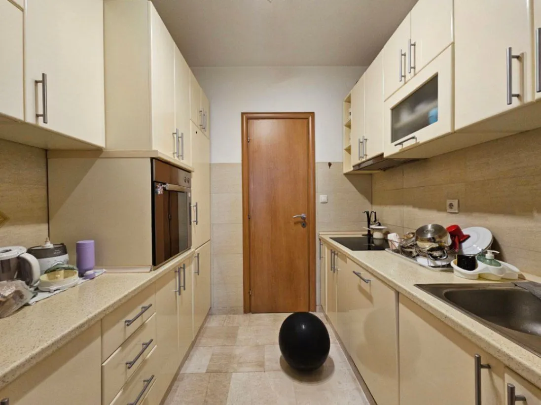 Prodaja, trosoban stan, 89m², Stari Aerodrom, Podgorica