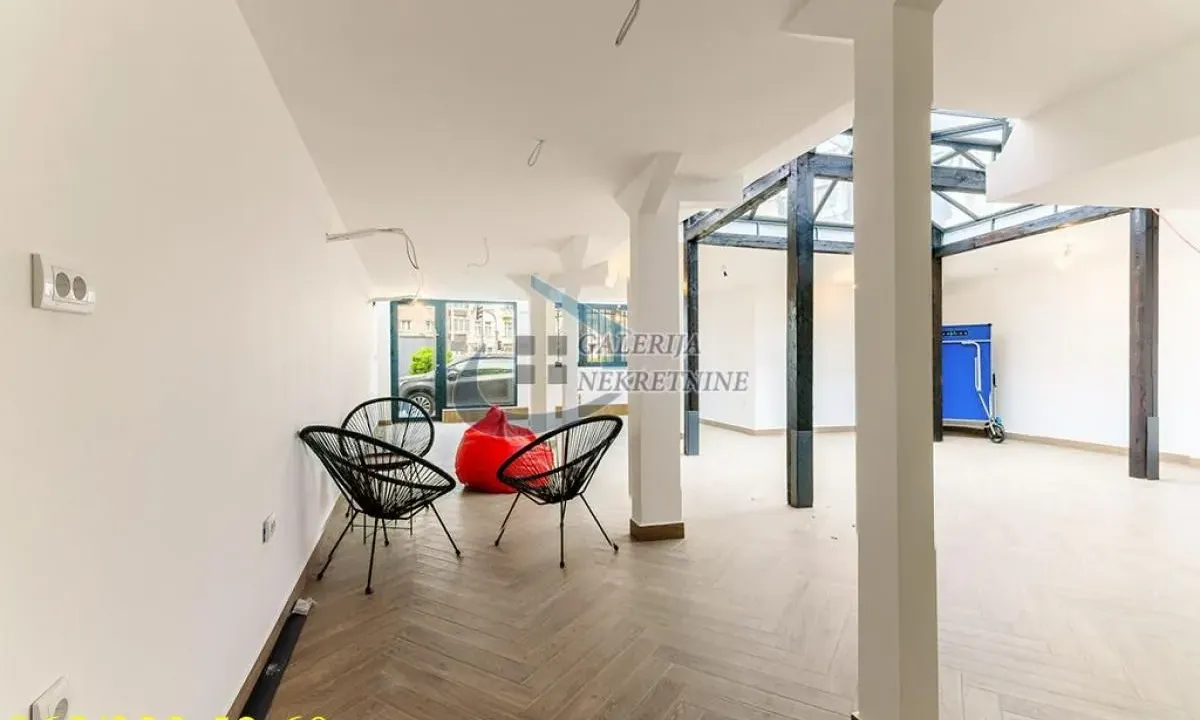 Izdavanje, poslovni prostor, 200m², Skadarlija, Beograd