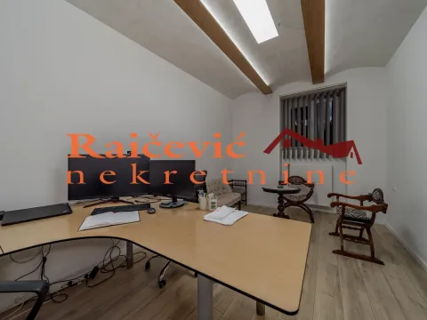 Prodaja, četvorosoban stan, 84m², Stari Grad, Beograd - image 15