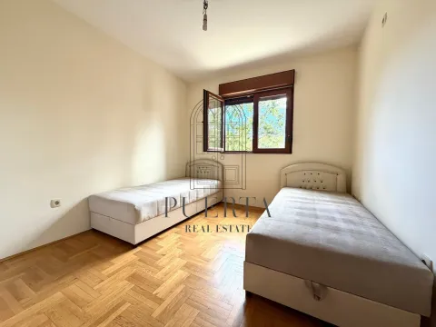 Prodaja, dvosoban stan, 64m², Stari Aerodrom, Podgorica - image 10