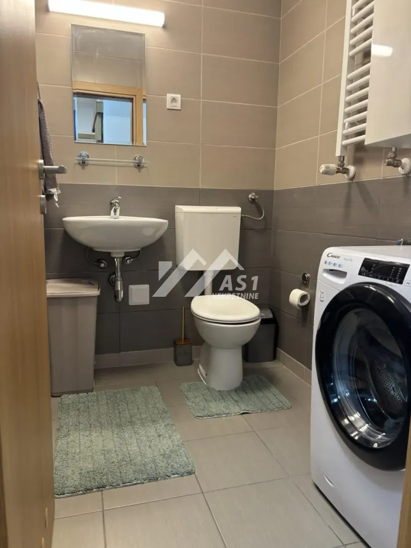 Izdavanje, dvosoban stan, 56m², Jugovićevo, Novi Sad Sve Podlokacije