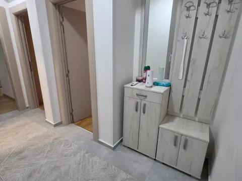 Izdavanje, dvosoban stan, 68m², Stara Varoš, Podgorica - image 6