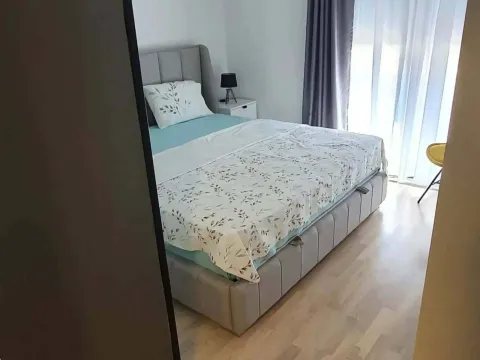 Rent, one bedroom apartment, 46m², Tivat, Crna Gora - image 4