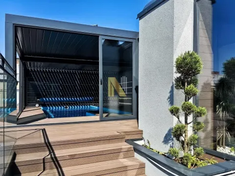 Sale, four bedroom apartment, 240m², Cara Dušana, Novi Sad Sve Podlokacije - image 3