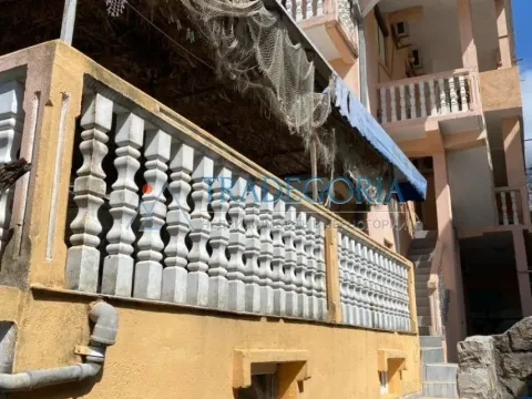 Prodaja, kuća, 220m², Sutomore, Bar