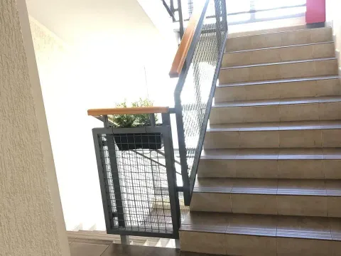 Prodaja, jednosoban stan, 44m², Stari Aerodrom, Podgorica - image 2