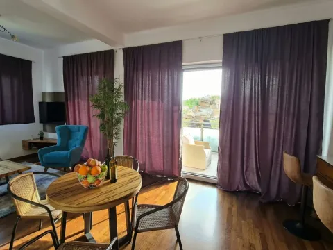 Sale, three bedroom apartment, 83m², Bečići, Budva - image 4