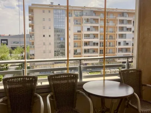Rent, two bedroom apartment, 72m², City Kvart, Podgorica - image 16