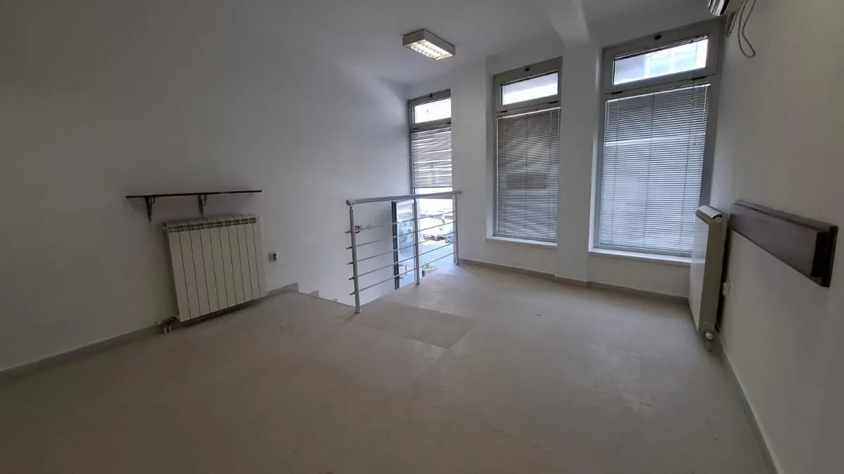 Izdavanje, poslovni prostor, 24m², Neimar, Vračar Sve Podlokacije
