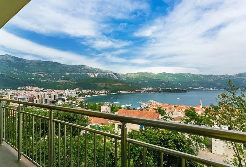 Sale, house, 453m², Centar, Budva