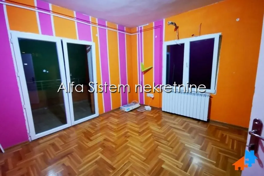 Rent, house, 520m², Voždovac Sve Podlokacije, Beograd